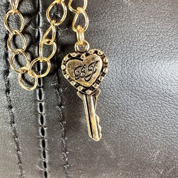 Betsy Johnson clear clustered beads with black bows and gold tone heart choker - Picture 8 of 9